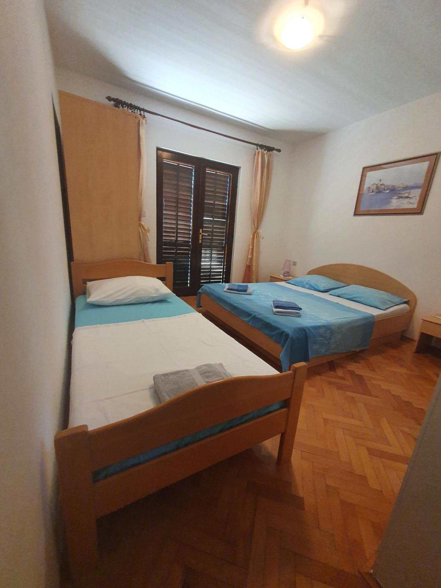 Apartments Karlo Omiš Δωμάτιο φωτογραφία