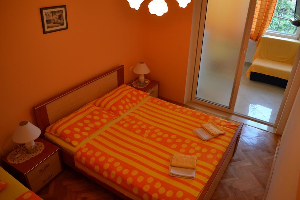 Apartments Karlo Omiš Εξωτερικό φωτογραφία