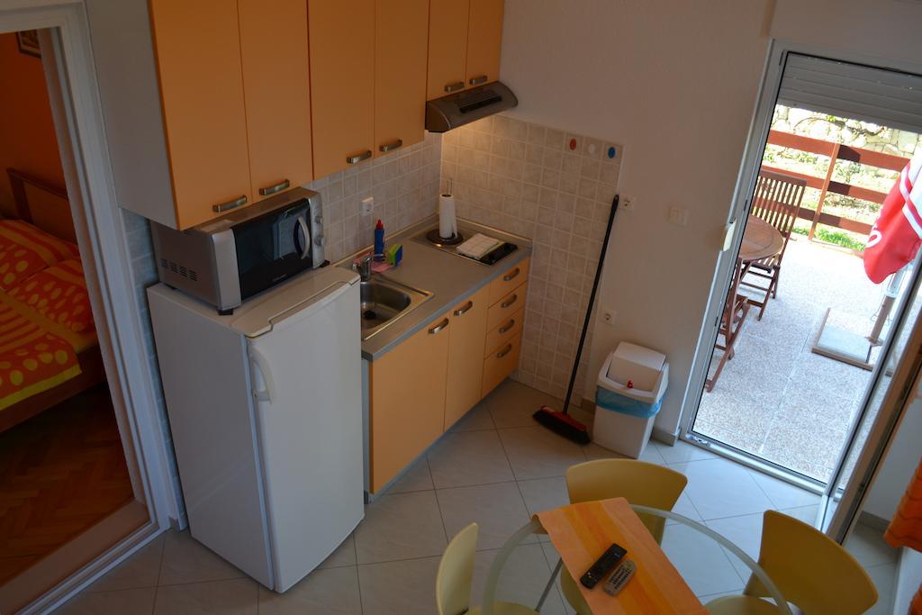 Apartments Karlo Omiš Εξωτερικό φωτογραφία