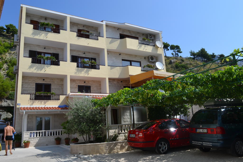 Apartments Karlo Omiš Εξωτερικό φωτογραφία